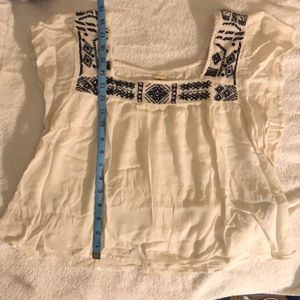 Hollister Short Sleeve Cream Blouse (Small)